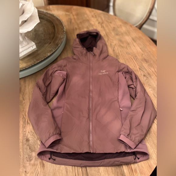 Arc'teryx Dusty Rose Hooded Jacket - Picture 5 of 5